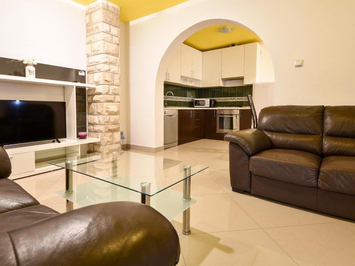Apartment Anic-2 By Interhome מראה חיצוני תמונה